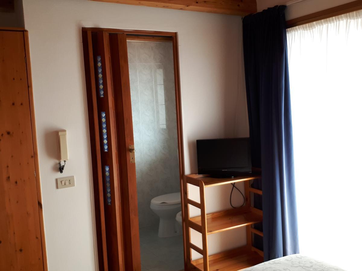 Hotel Villa Dina Lido di Jesolo Buitenkant foto