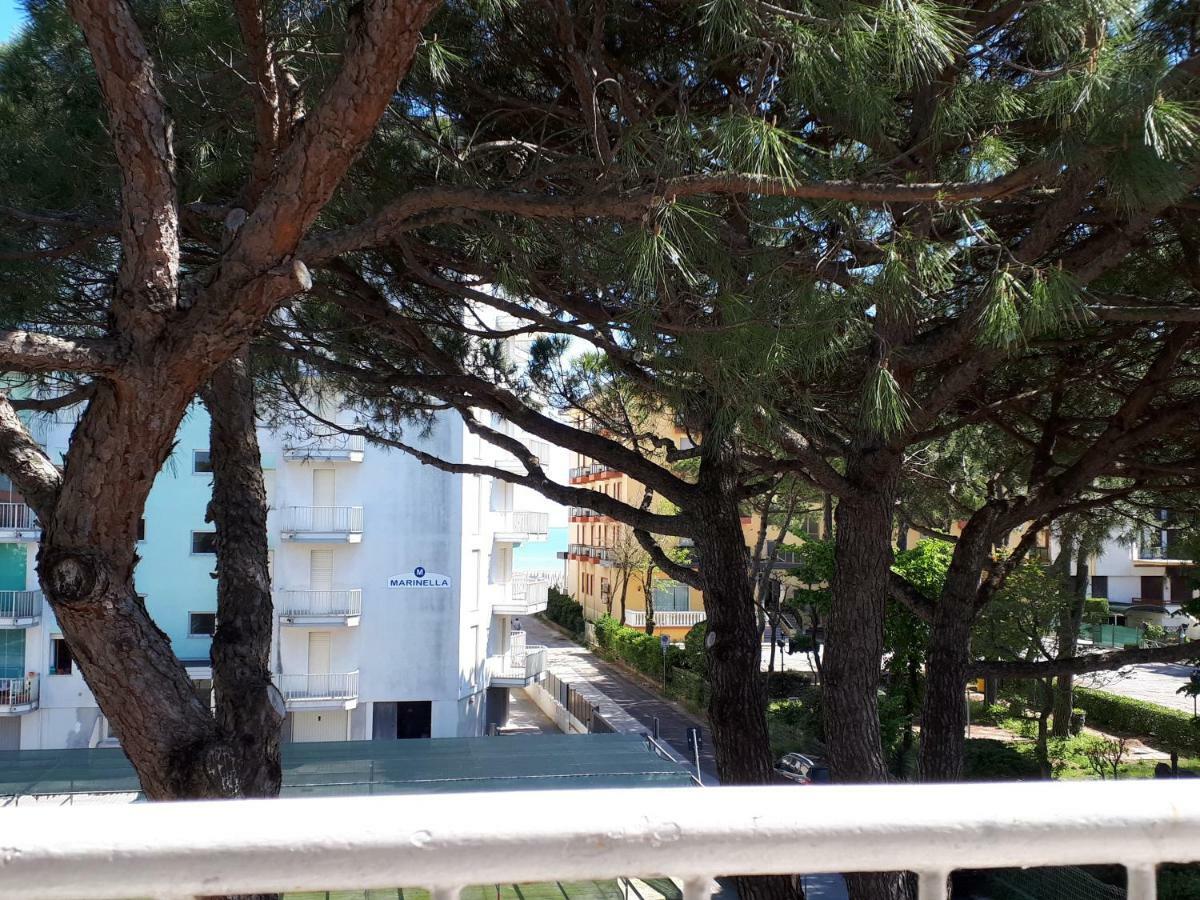 Hotel Villa Dina Lido di Jesolo Buitenkant foto