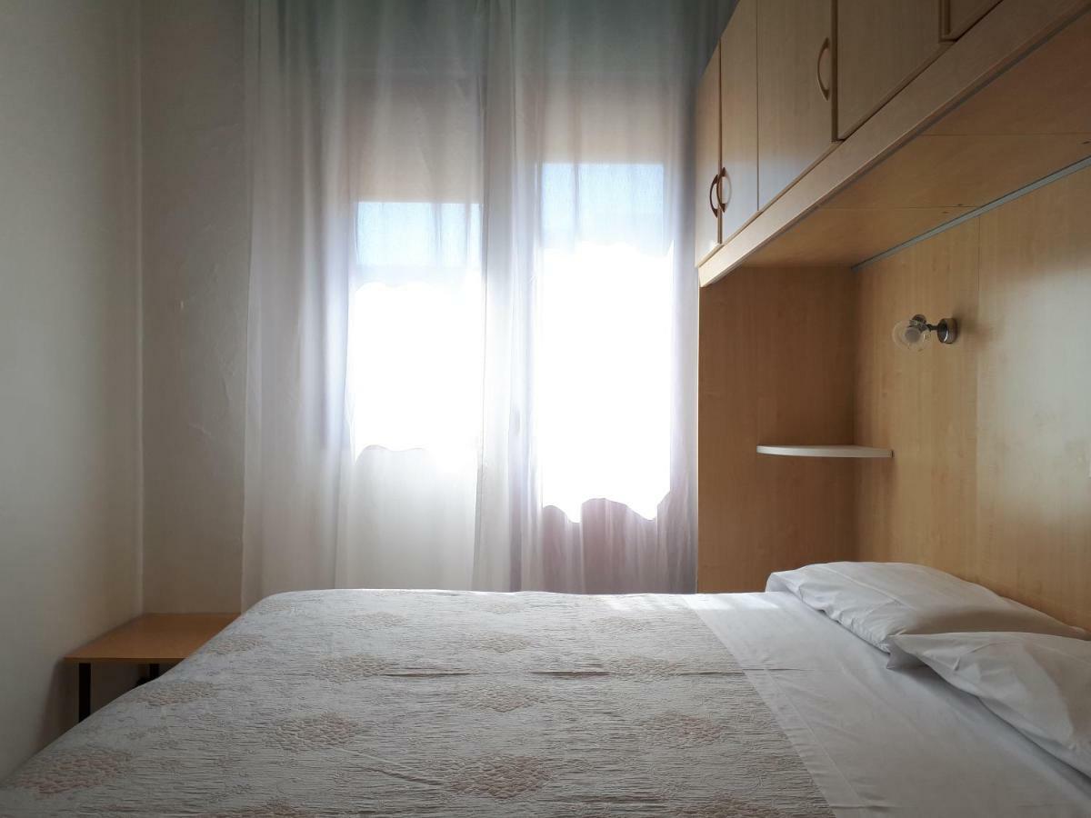 Hotel Villa Dina Lido di Jesolo Buitenkant foto