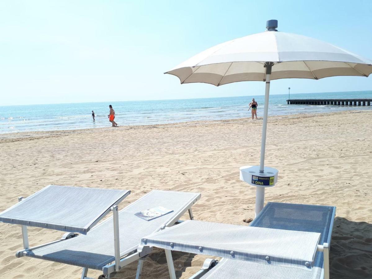 Hotel Villa Dina Lido di Jesolo Buitenkant foto
