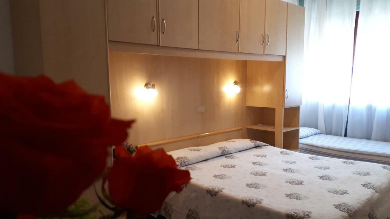 Hotel Villa Dina Lido di Jesolo Buitenkant foto